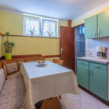 In Crikvenica 42250 Daire